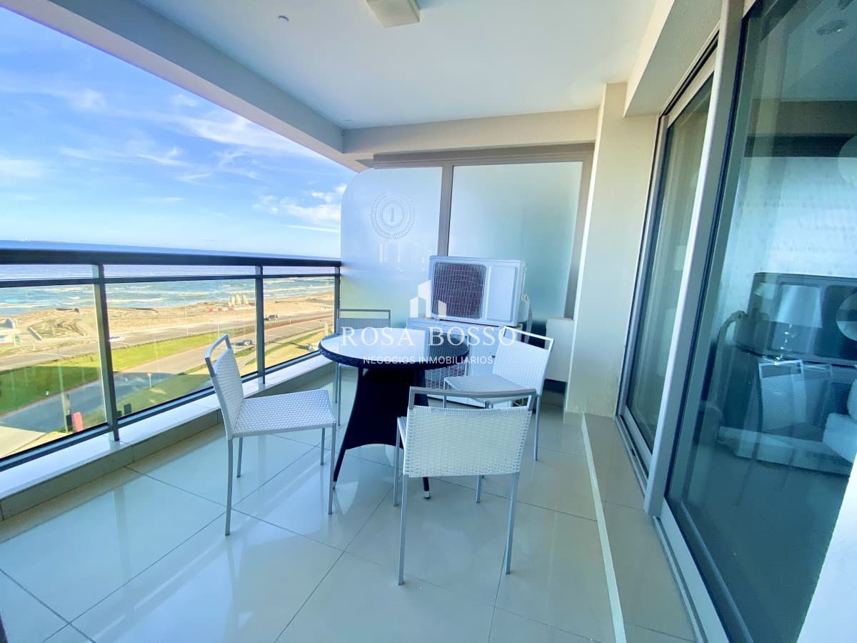 Apartamento  3 dormitorios  Península Punta del Este Uruguay