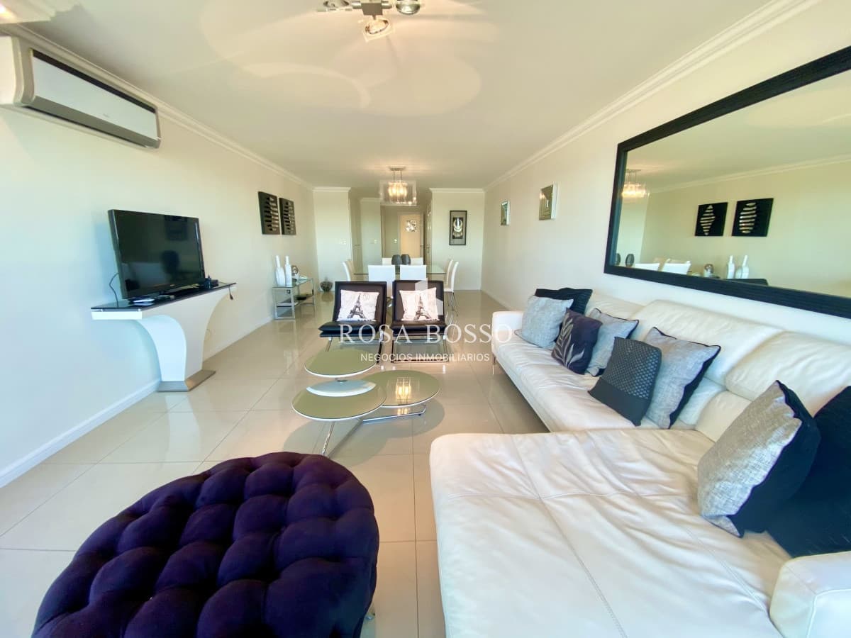 Apartamento  3 dormitorios  Península Punta del Este Uruguay