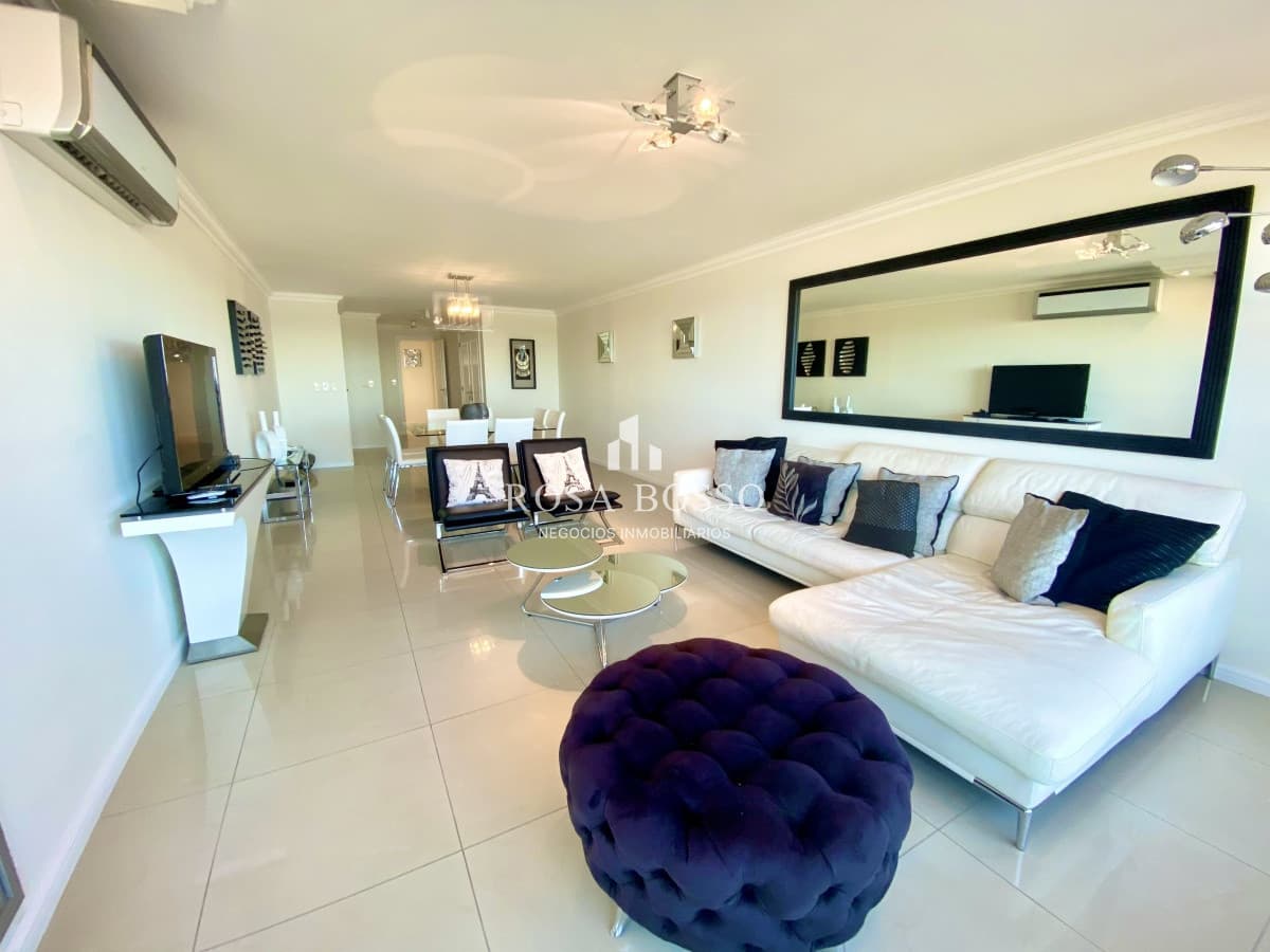 Apartamento  3 dormitorios  Península Punta del Este Uruguay