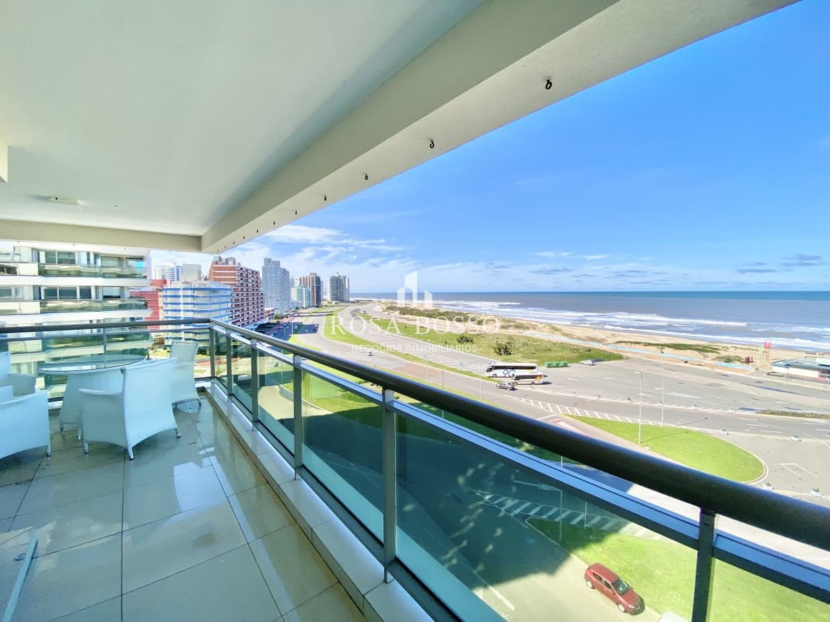 Apartamento 3 dormitorios Brava  Punta del Este Uruguay