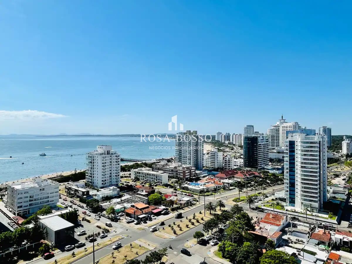 Apartamento en península.