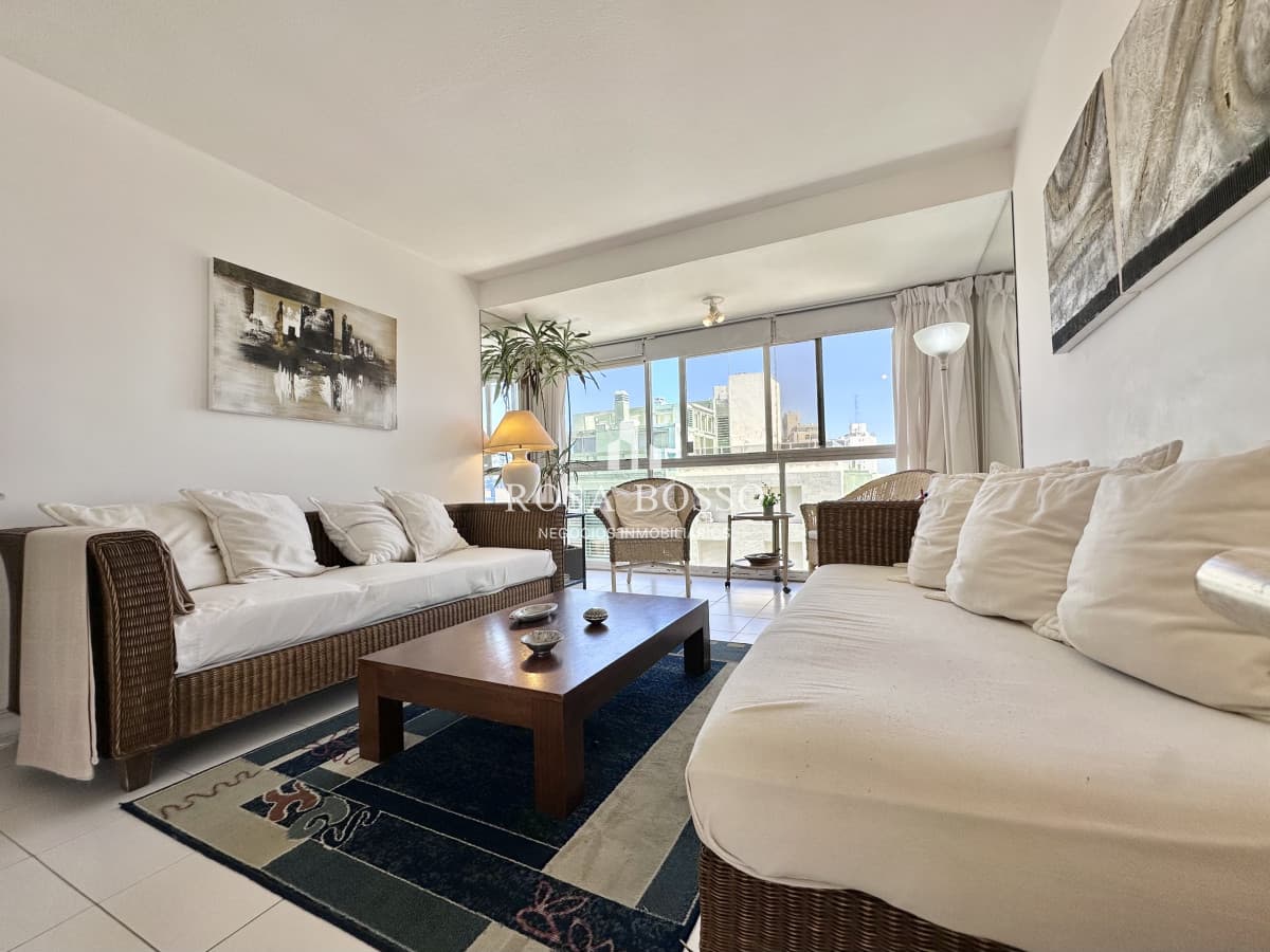 Venta Apartamento 2 dormitorios Punta del Este Brava piso alto