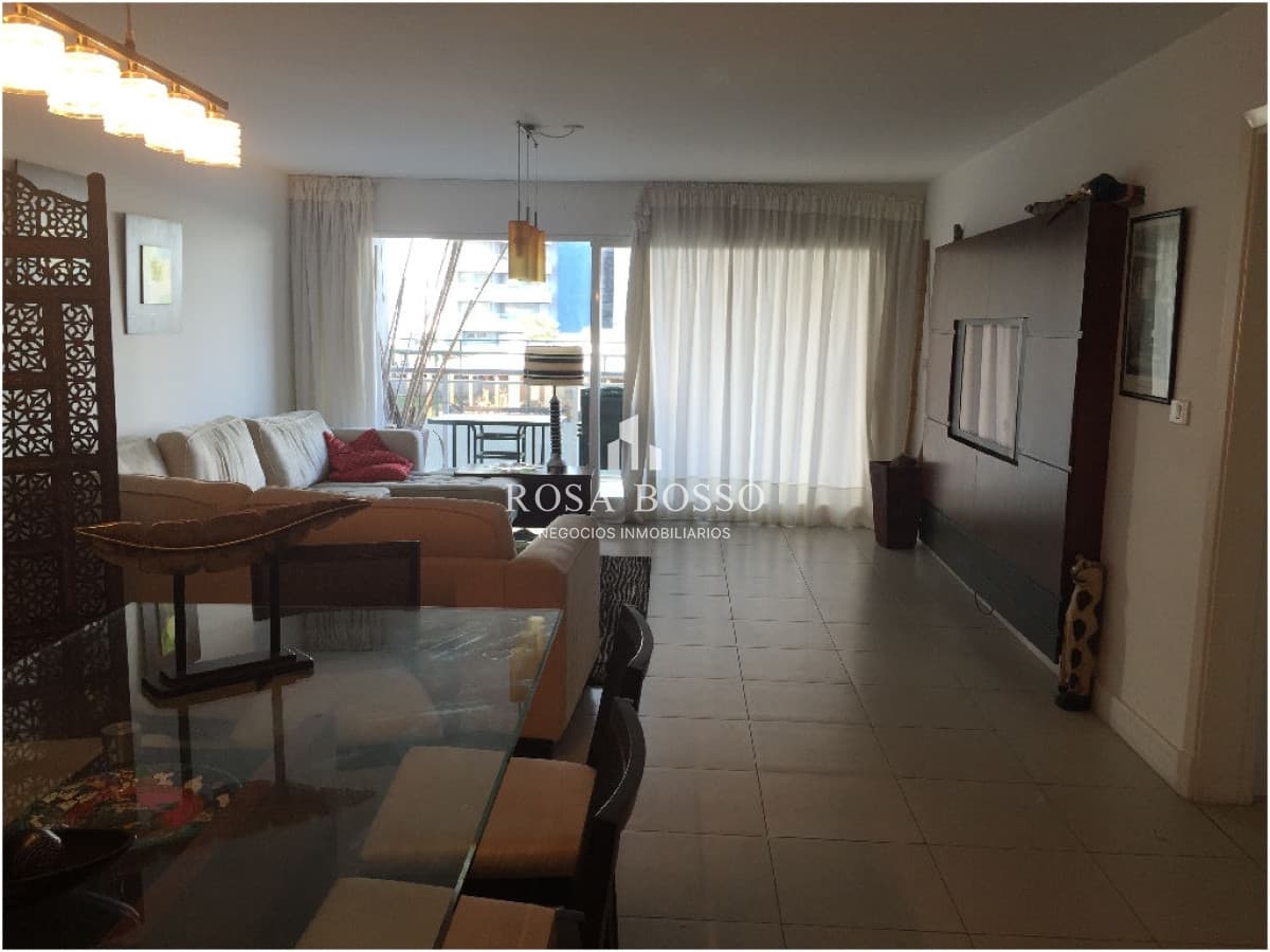 Apartamento en Brava, 1 dormitorios *