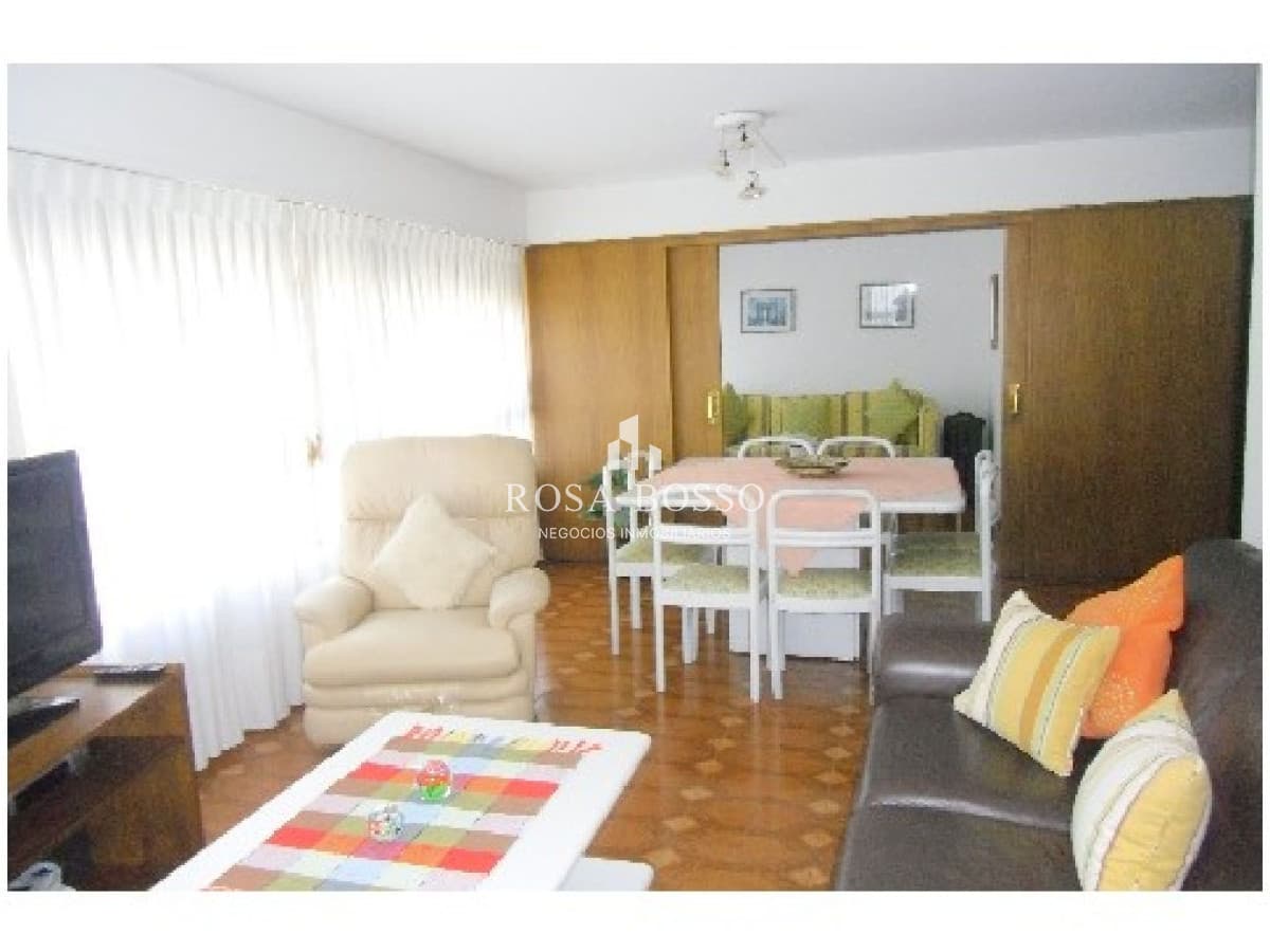 Apartamento en Peninsula, 3 dormitorios *