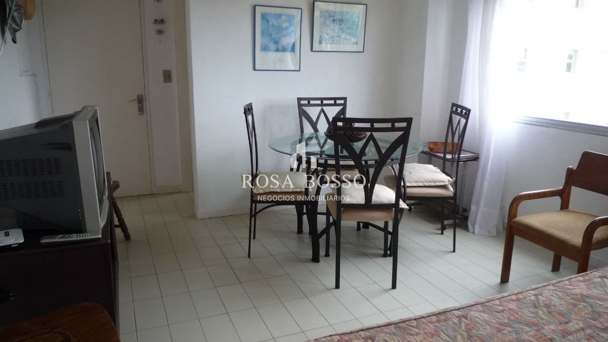 Apartamento en Roosevelt, 1 dormitorios *