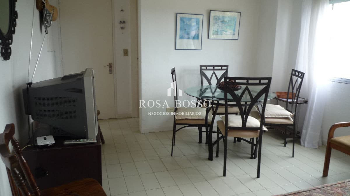 Apartamento en Roosevelt, 1 dormitorios *