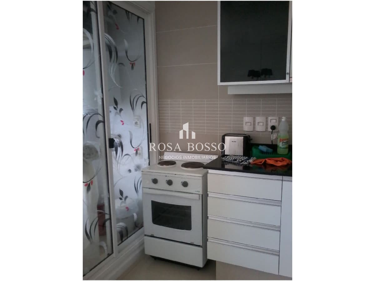 Apartamento sobre  Roosevelt con todos los servicios
