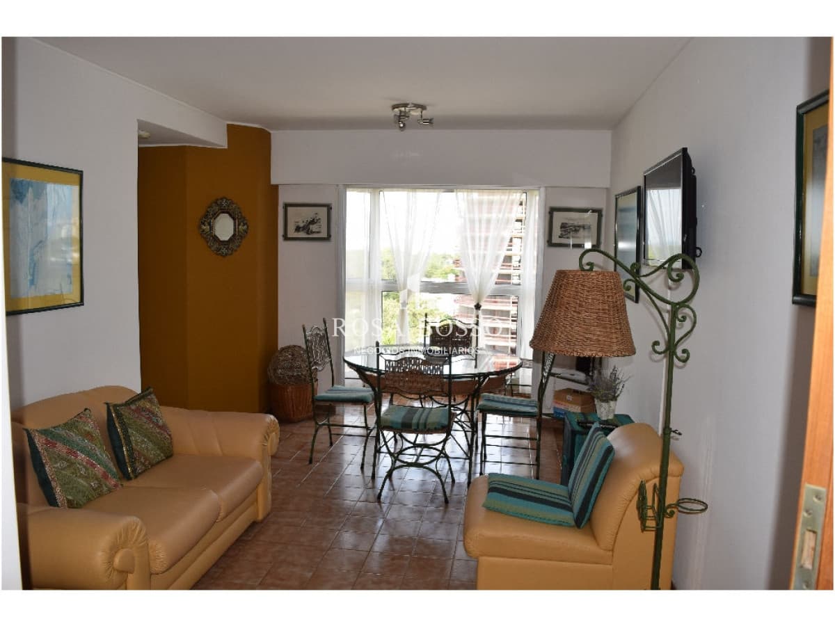 Apartamento en Roosevelt, 2 dormitorios *