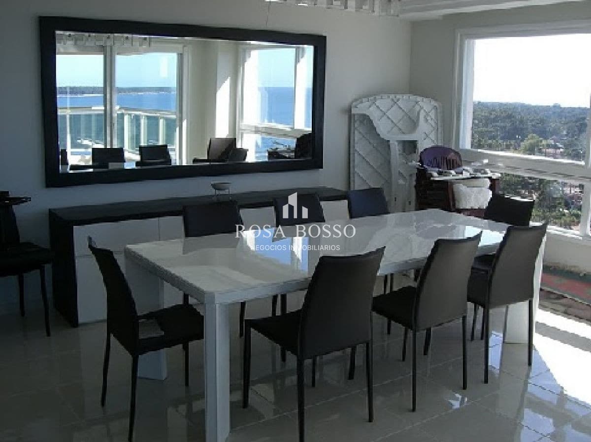 Apartamento 3 dormitorios 3 baños Punta del Este