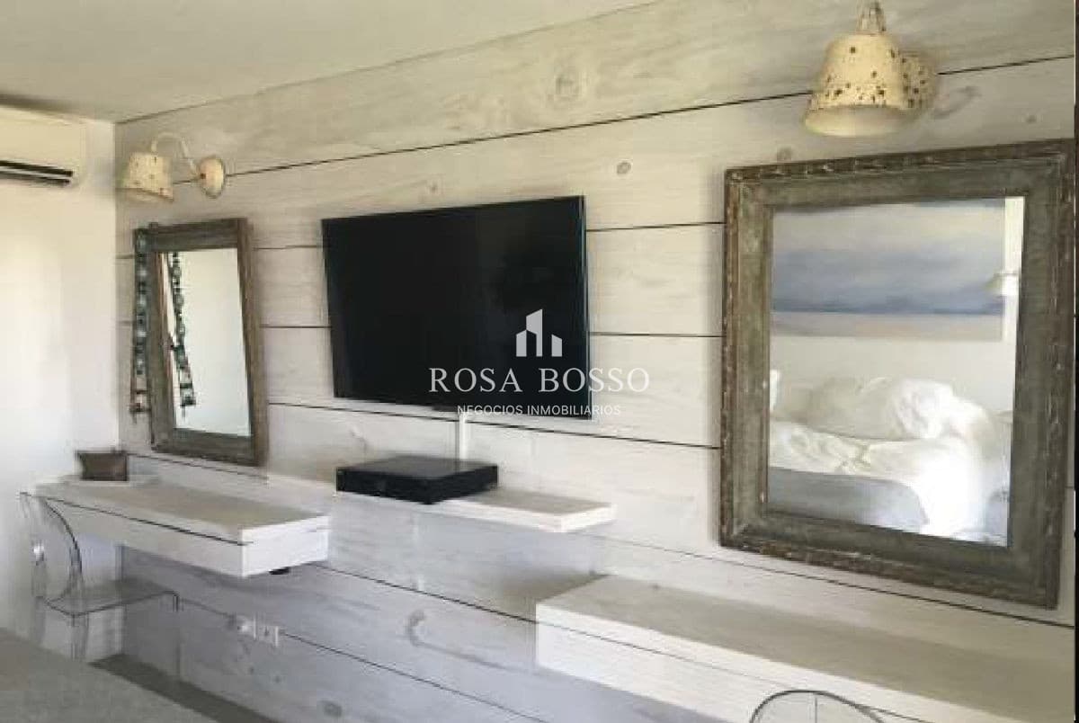 Apartamento en La Barra, 3 dormitorios *