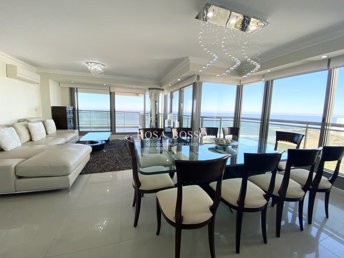 Apartamento 4 dormitorios  Garaje  vista Playa Brava  Punta del Este, Uruguay
