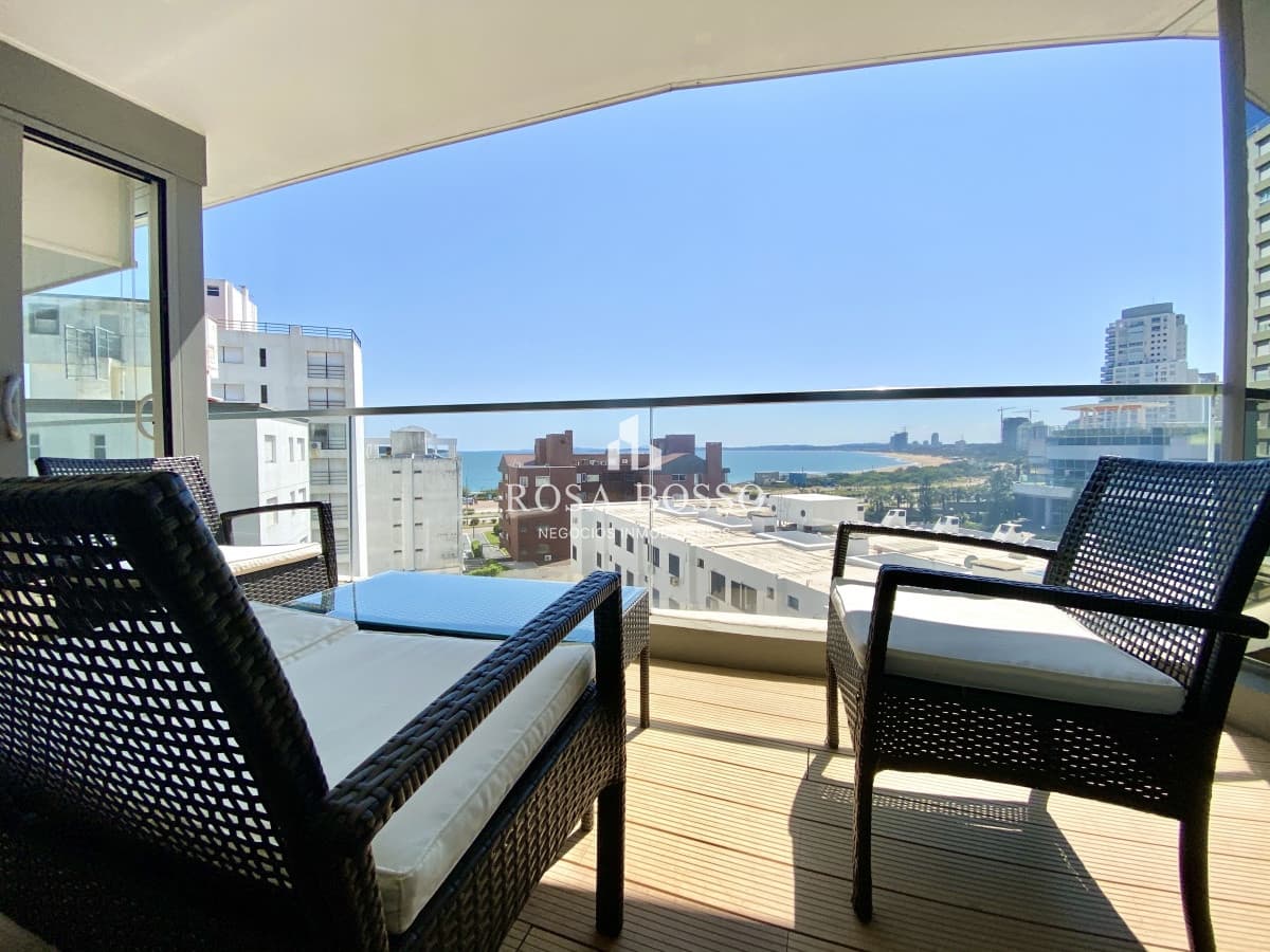 Apartamento Venta Playa Mansa Punta del Este 3 Dormitorios en Suite con Amenities y Terraza