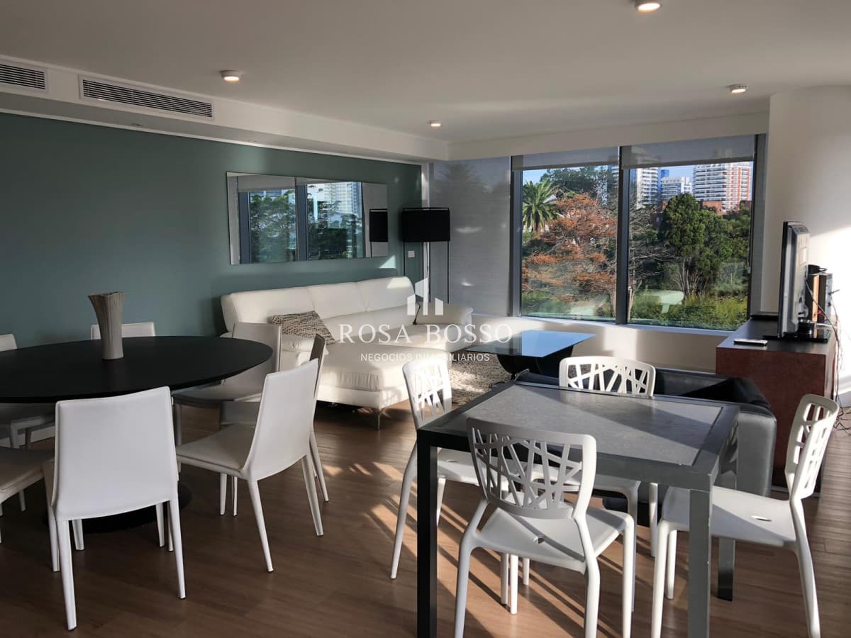 VENTA, Apartamento, 3 dormitorios, Punta del Este, Uruguay, con terraza