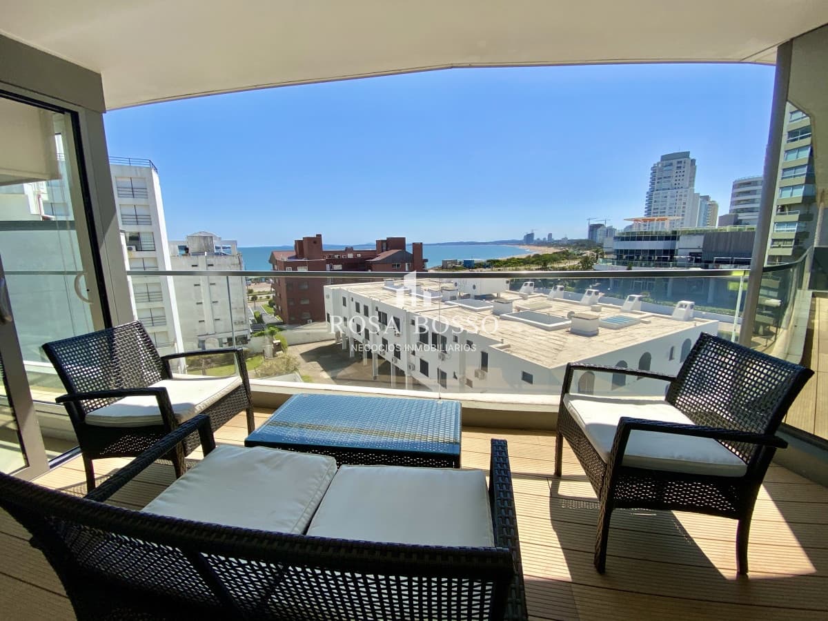 Apartamento Venta Playa Mansa Punta del Este 3 Dormitorios en Suite con Amenities y Terraza