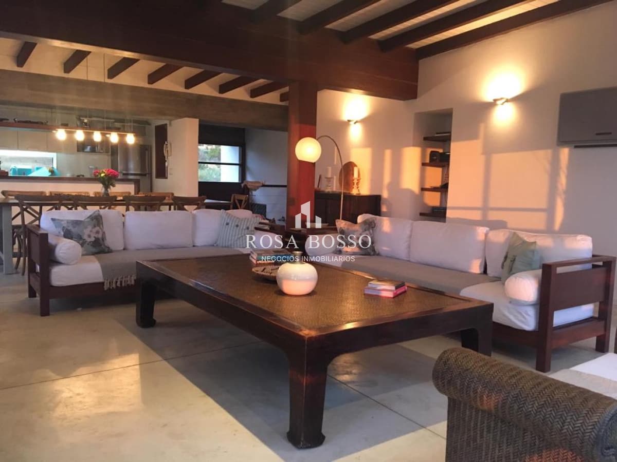 Casa, Venta, 5 dormitorios, Punta Piedras.