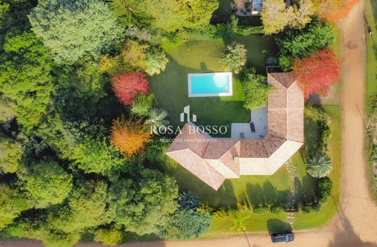 Casa Venta 4 dormitorios Brava Punta del Este