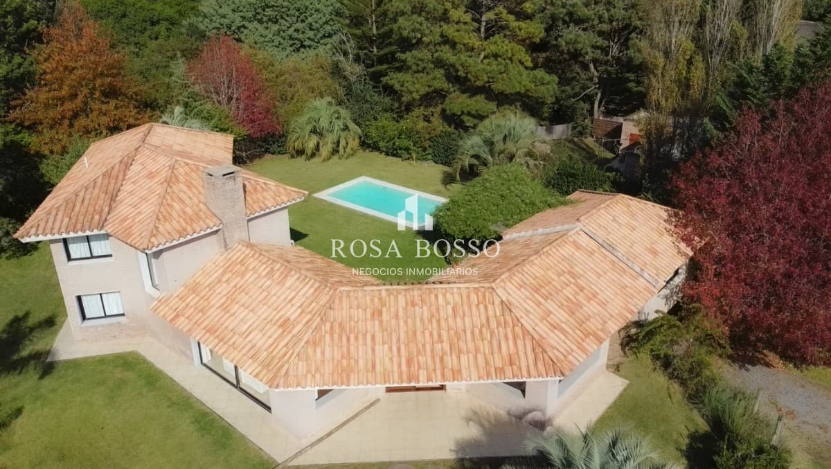 Casa Venta 4 dormitorios Brava Punta del Este