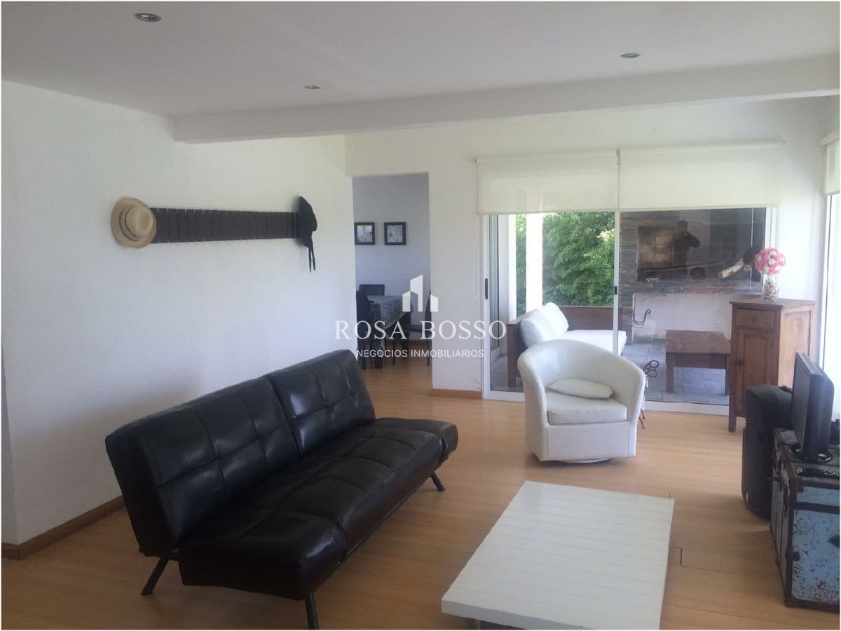 Casa Venta 3 dormitorios Punta Piedras