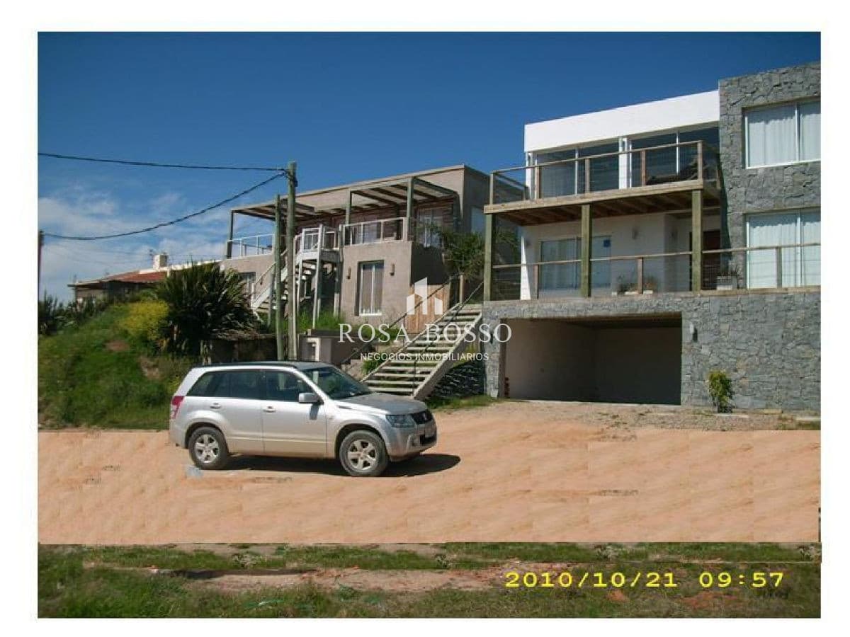 Casa Venta 3 dormitorios Punta Piedras