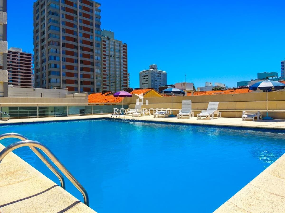 Apartamento Venta 2 dormitorios y medio Península Punta del Este