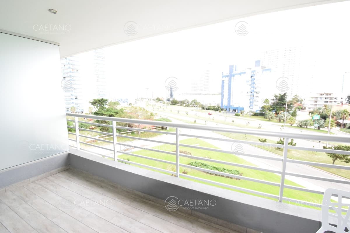 Apartamento en Punta del Este, Mansa
