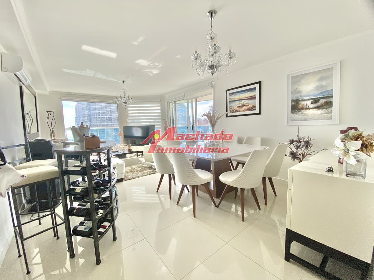 Apartamento en Mansa, 3 dormitorios *