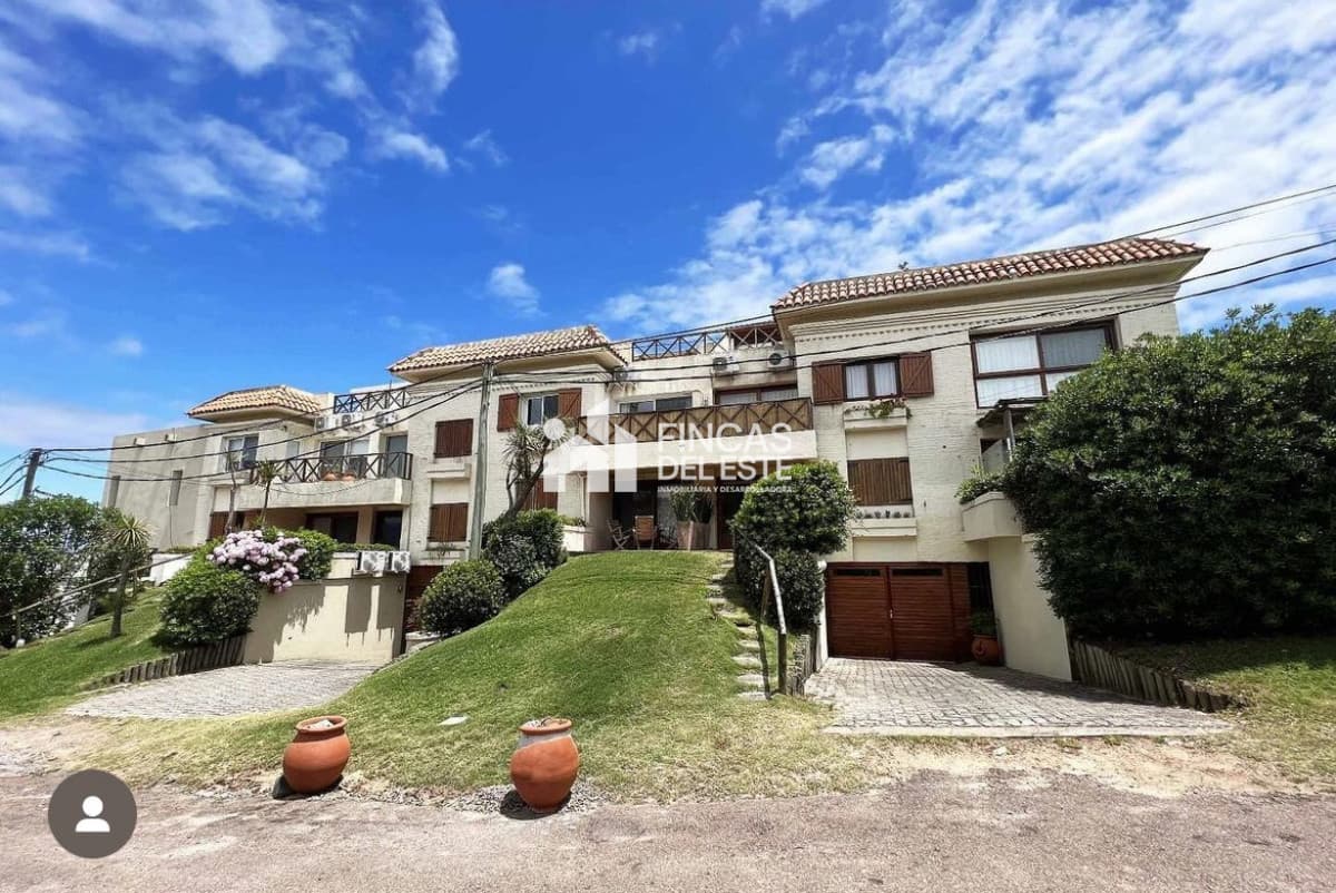 Apartamento en alquiler zona la barra a pasos del mar  -