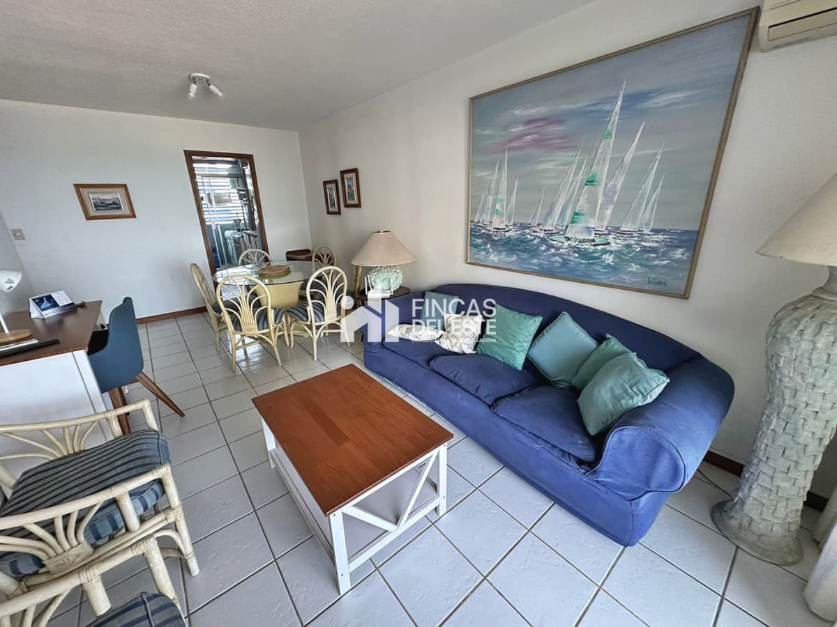 Apartamento de 2 dormitorios en Península, frente al mar