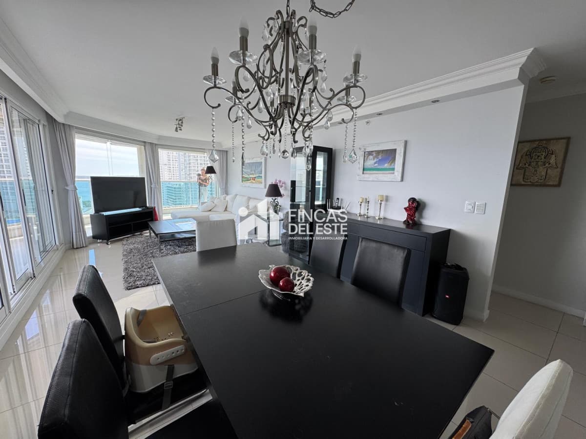 Apartamento con todos los servicios.