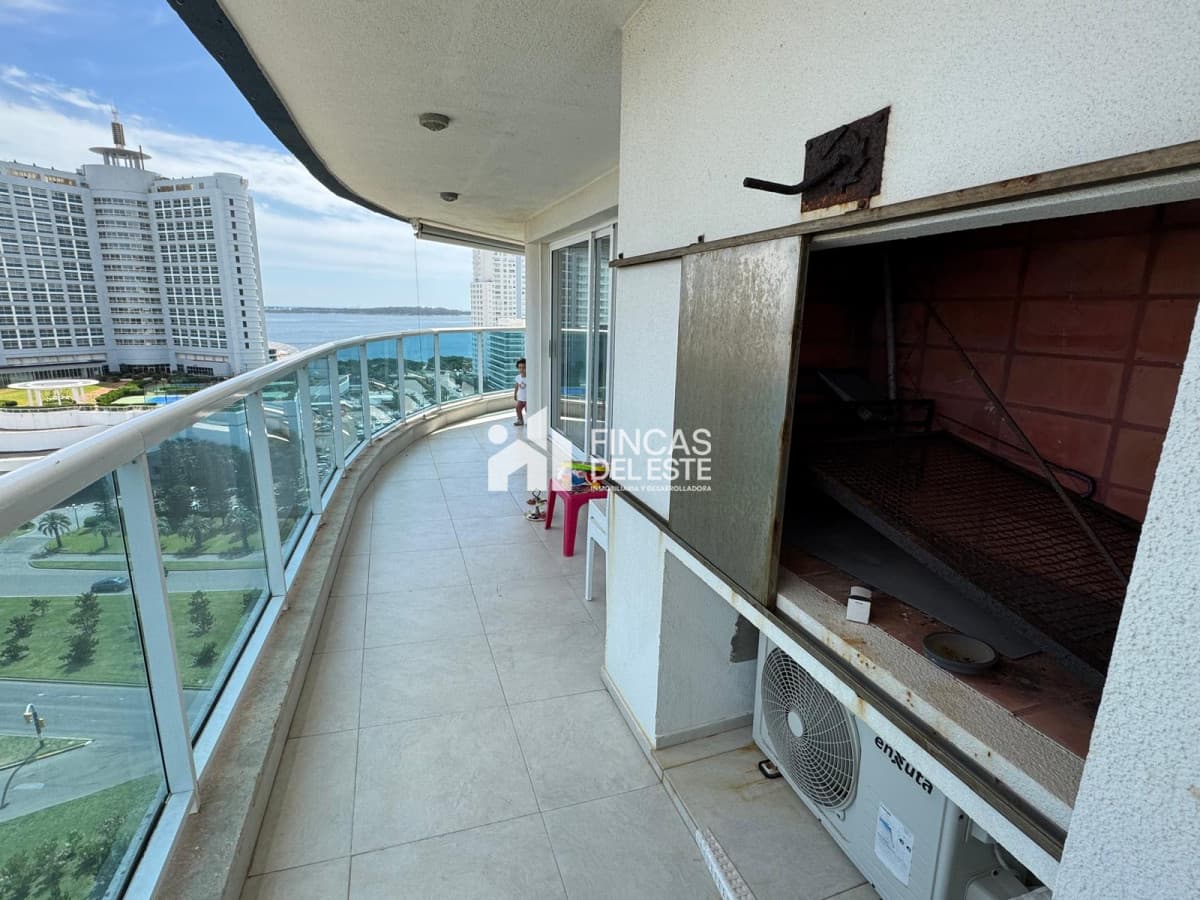 Apartamento con todos los servicios.