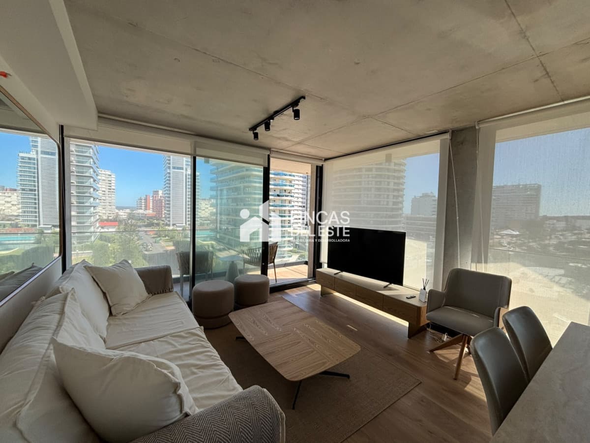 Apartamento de 3 dormitorios con vista y amenities