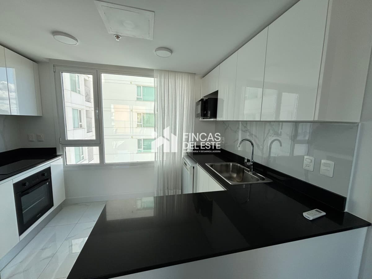 Apartamento de dos dormitorios full amenities en torre de categoría