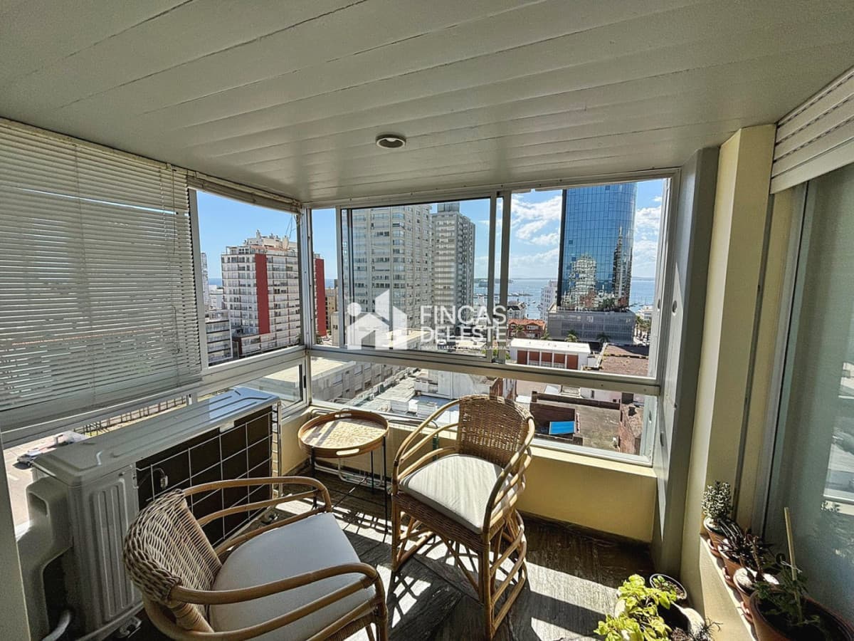 Apartamento de 3 dormitorios en Península-Punta del Este con hermosa vista