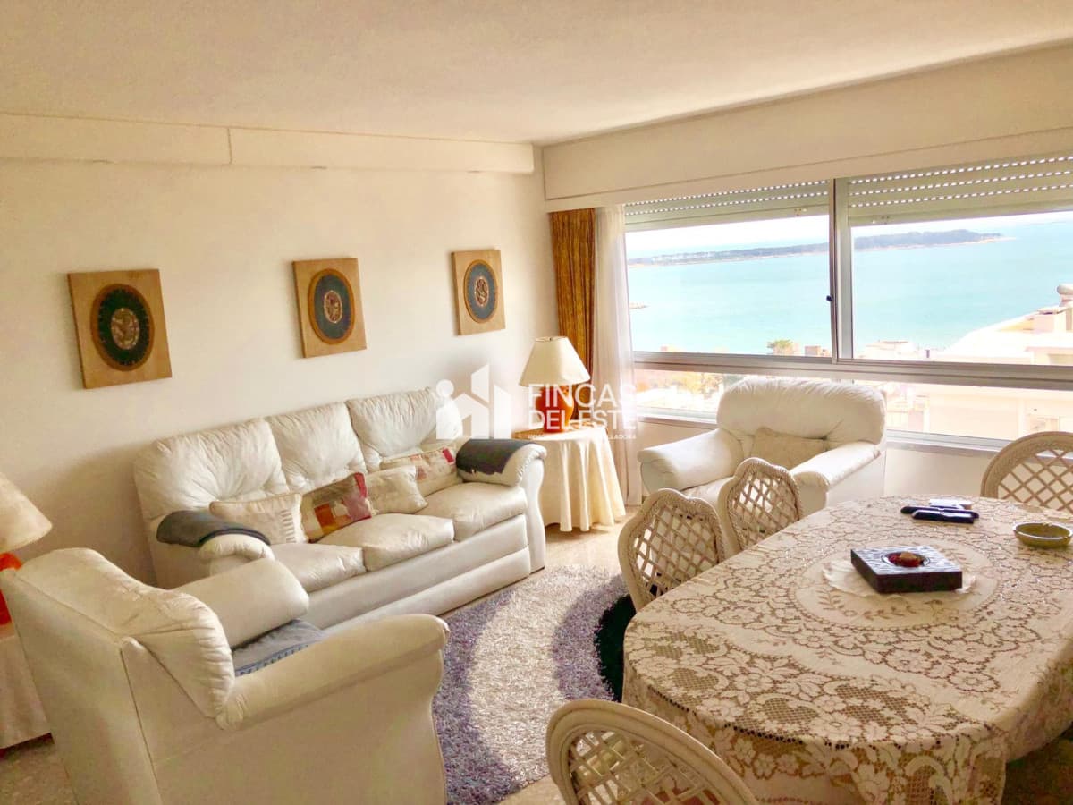 Apartamento en alquiler de temporada en Punta del Este  de 3 dormitorios en península   -