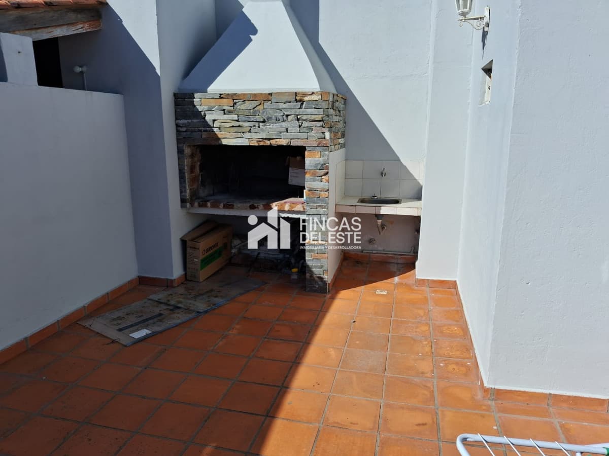 Apto de 3 dormitorios en san Rafael   -