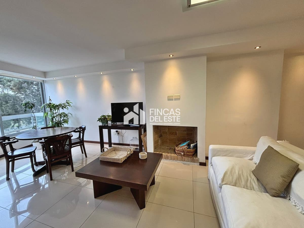 Apartamento a pasos del punta shopping