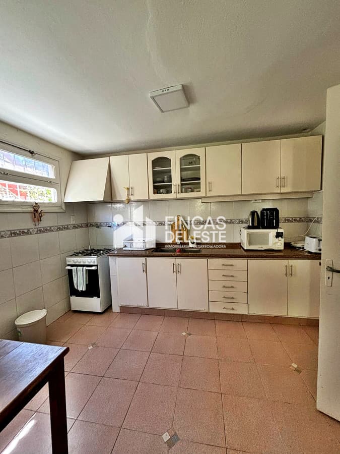 Casa a pasos de Roosevelt  -