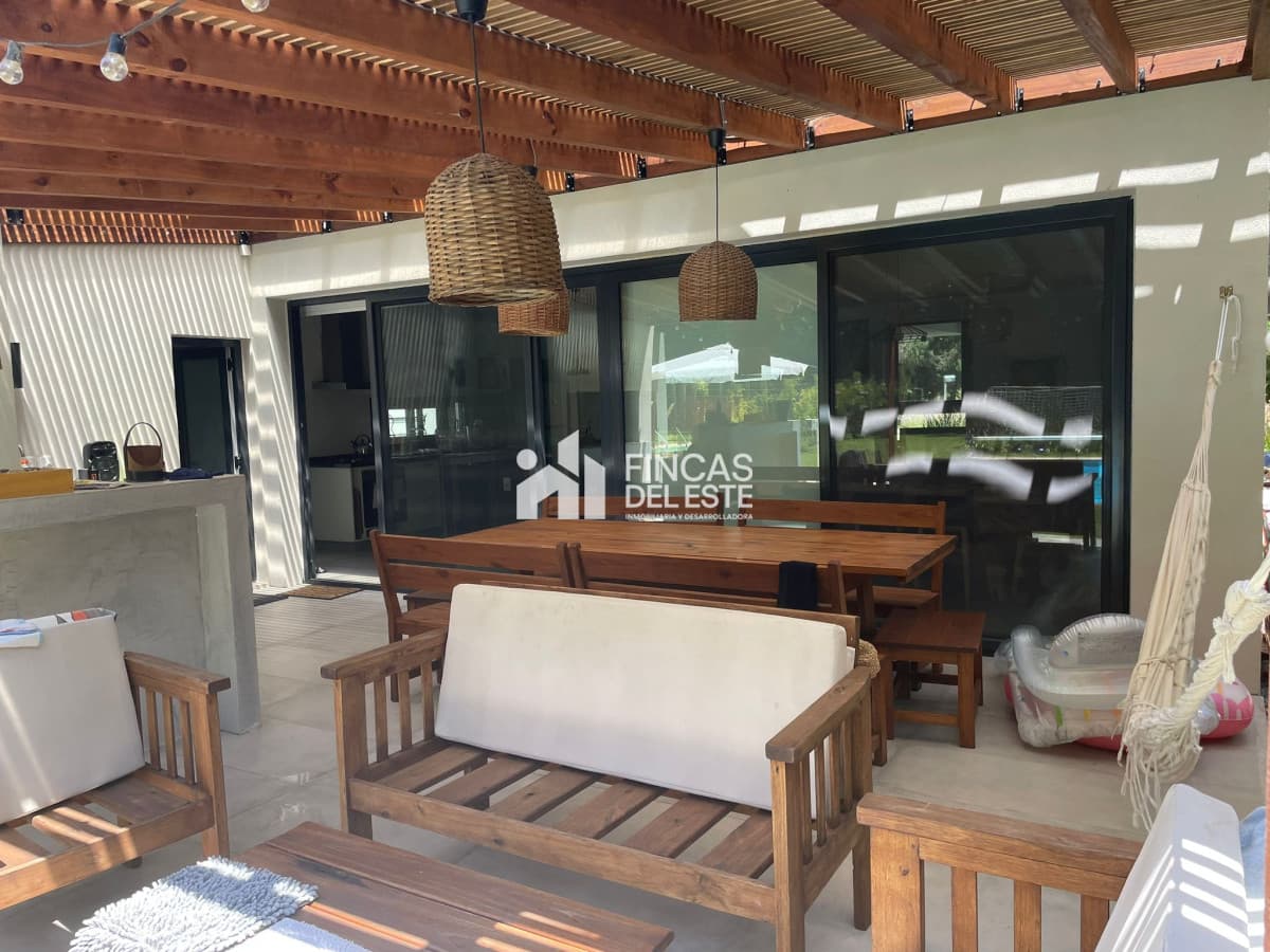 Hermosa casa en alquiler invernal en Solanas!!!  -