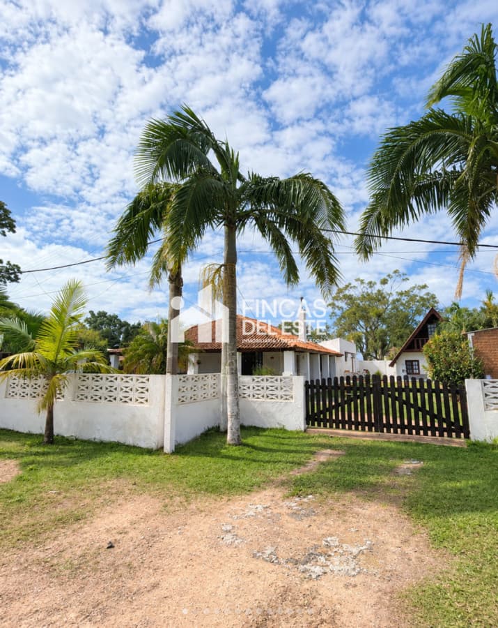 Oportunidad casa + cabaña a 2 cuadras del mar Laguna Merin!