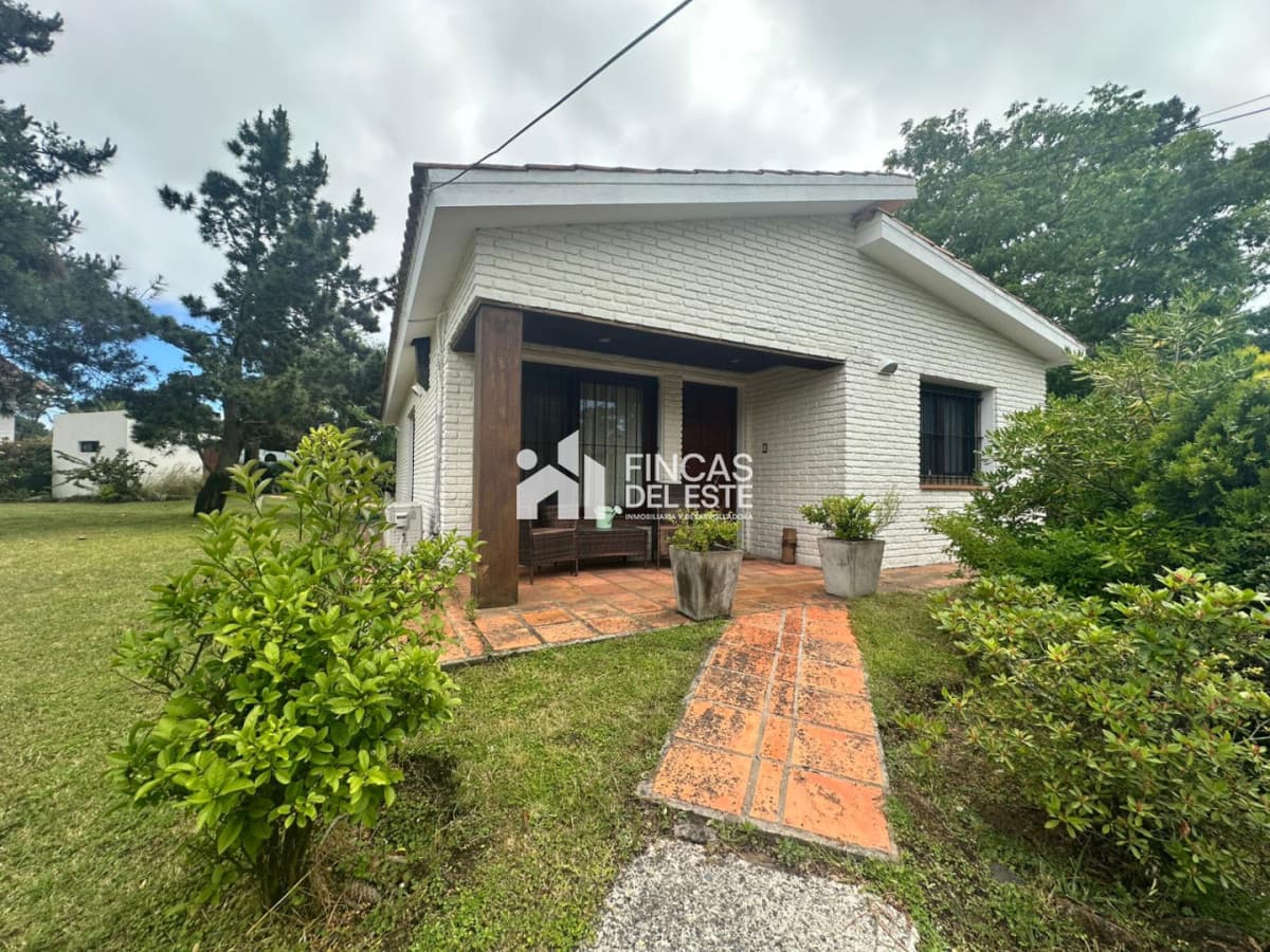 Casa en Punta del Este alquiler de Verano  -