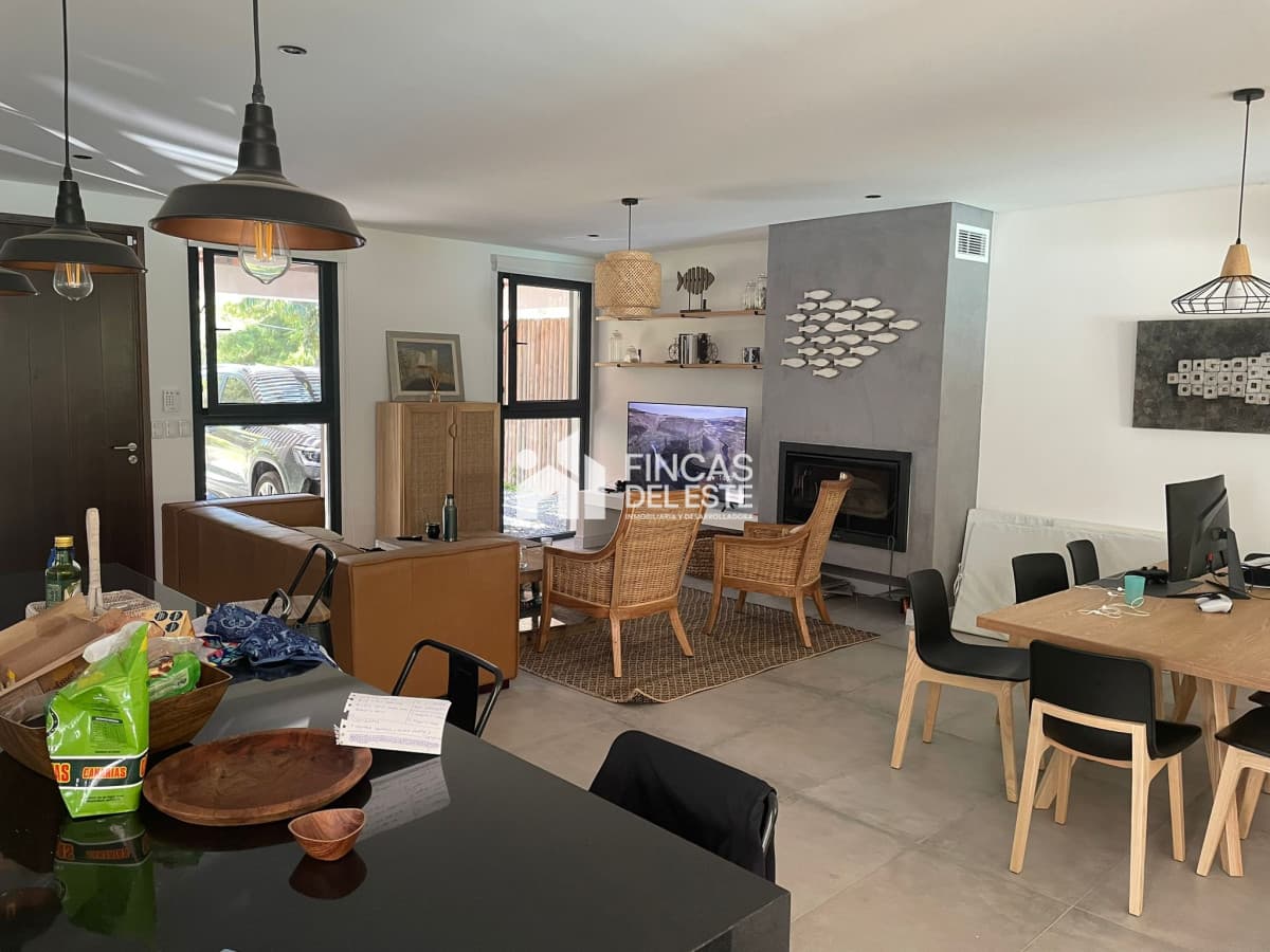 Hermosa casa en alquiler invernal en Solanas!!!  -