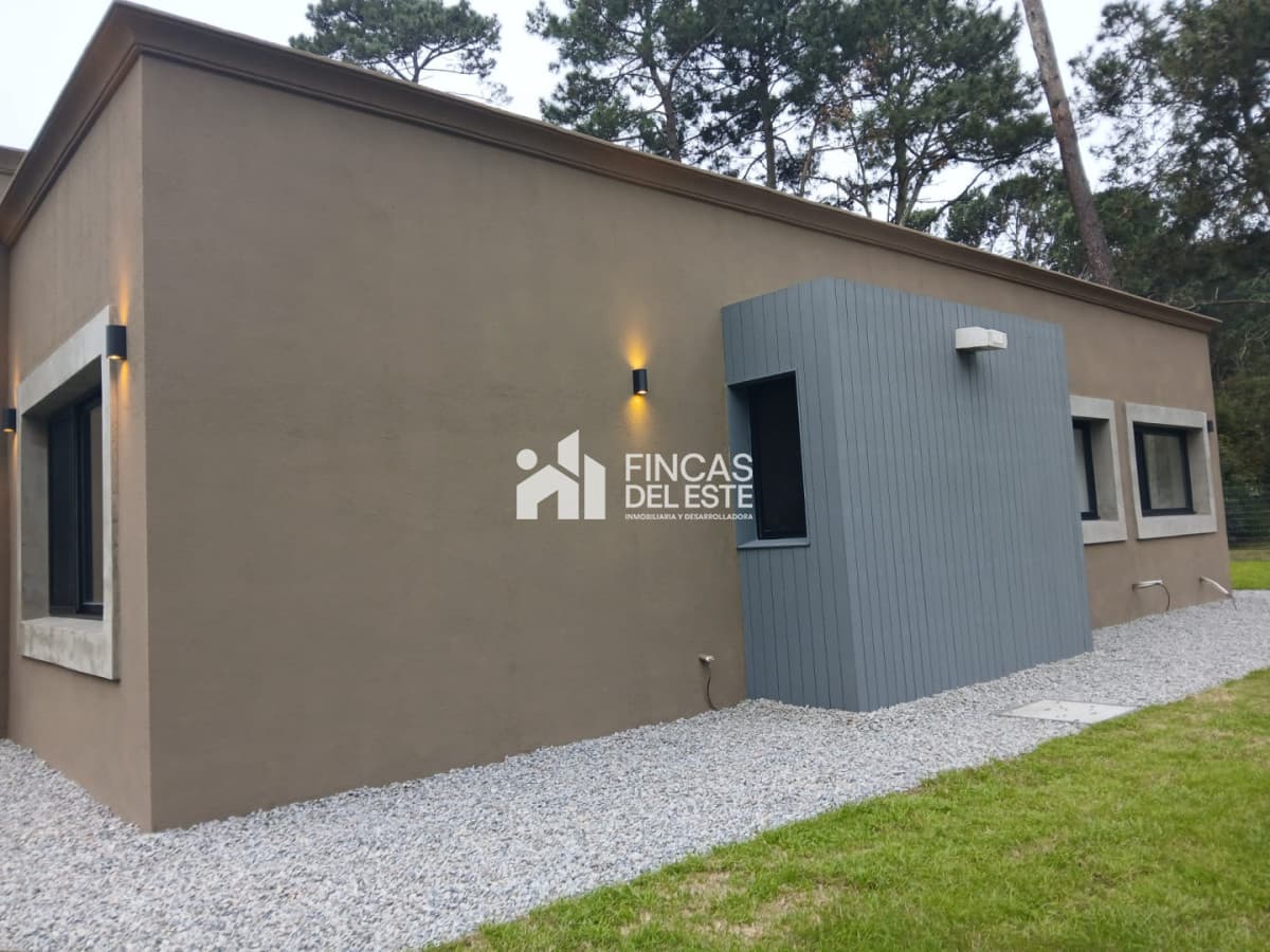 Casa de 3 dormitorios a estrenar en Punta del Este