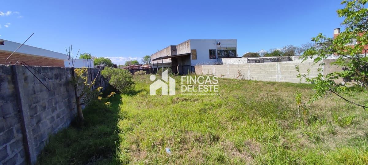 TERRENO + PROYECTO DE VIVIENDA