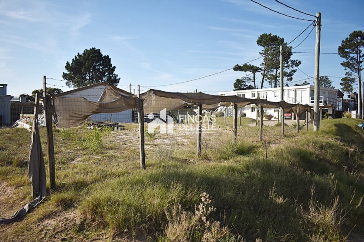 TERRENO Altos de la Laguna