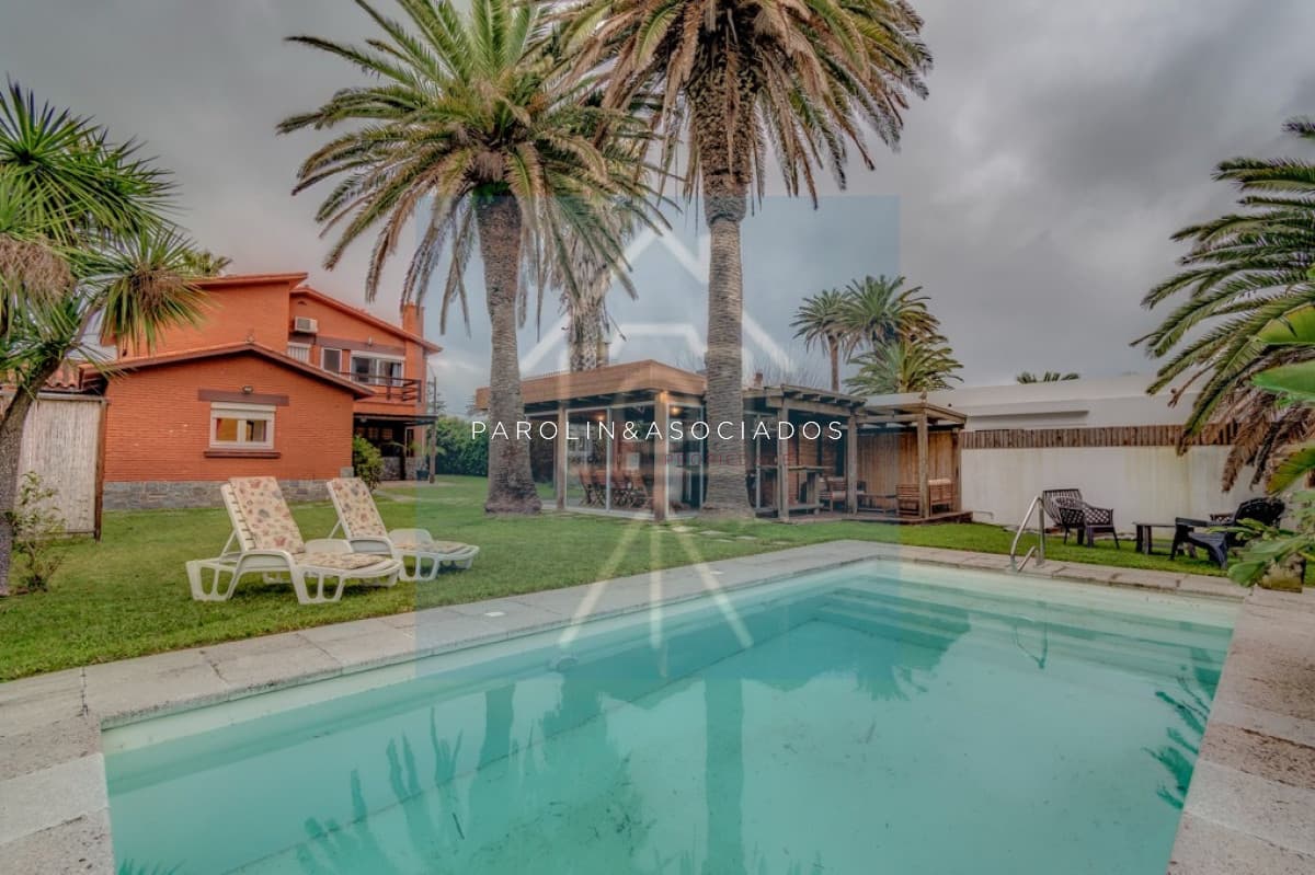 Casa en alquiler anual y venta! ubicación única