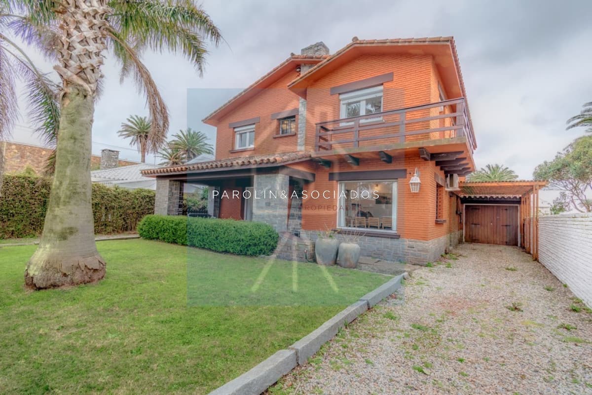 Casa en alquiler anual y venta! ubicación única