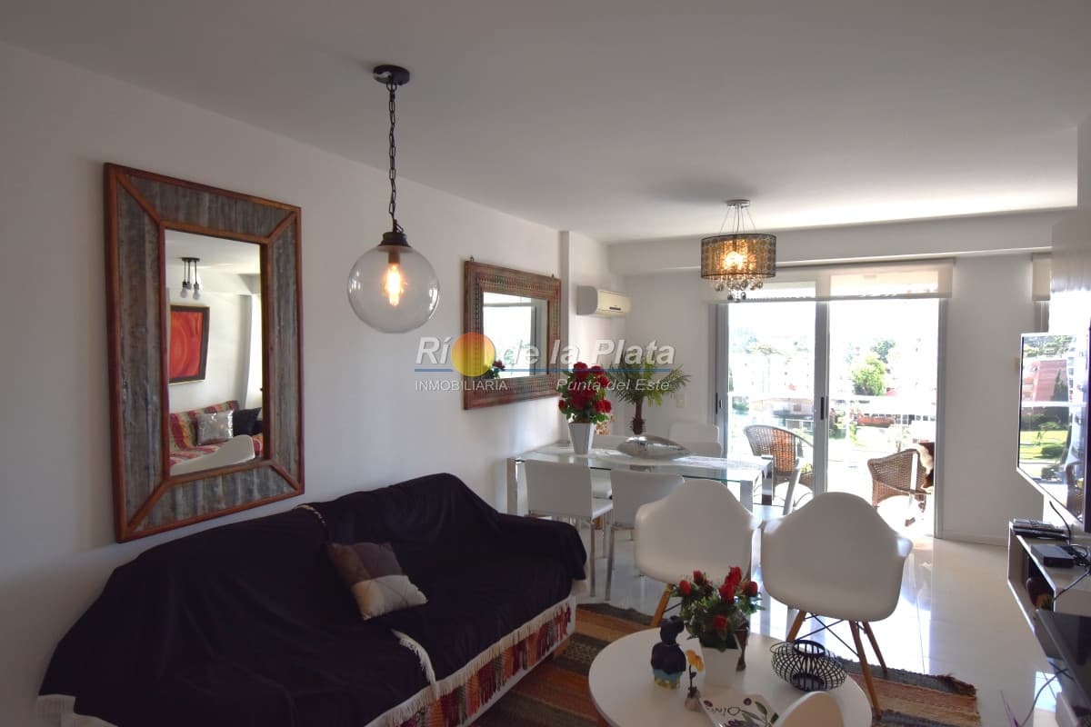 Depto en Punta del Este. Torre con servicios!