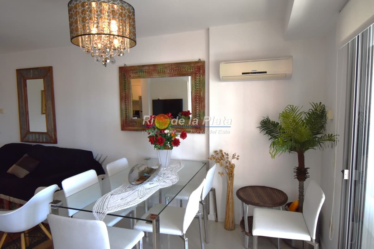Depto en Punta del Este. Torre con servicios!