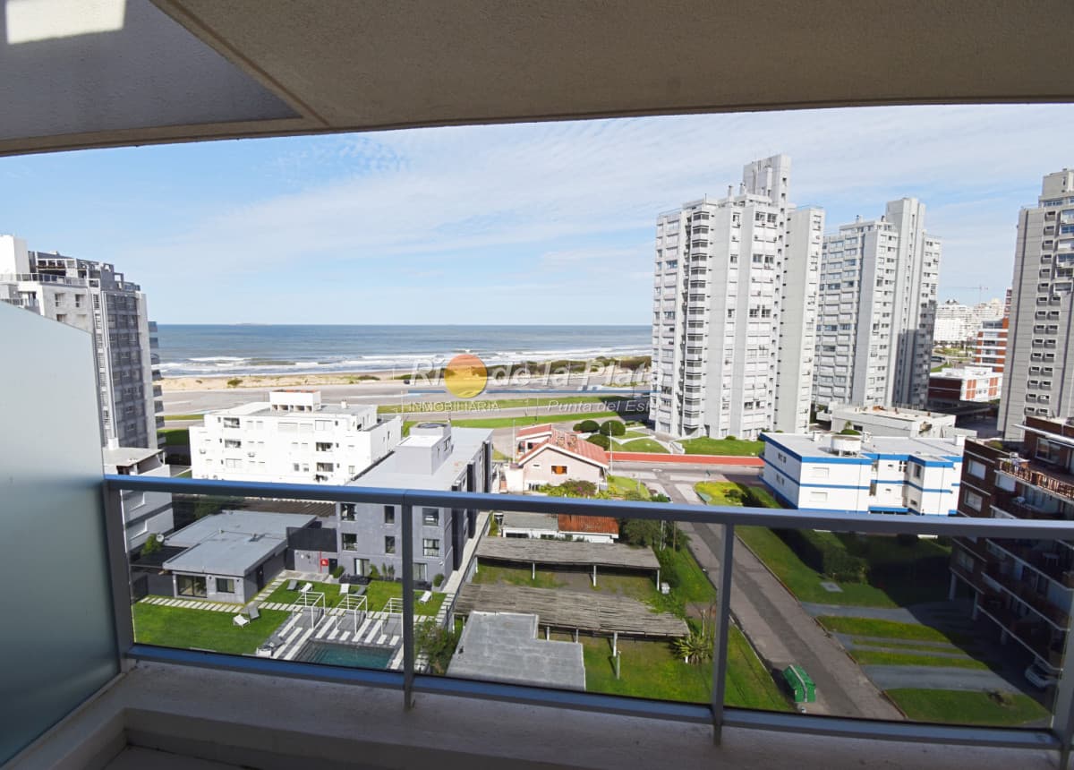 2 dormitorios en Playa Brava con hermosa vista.