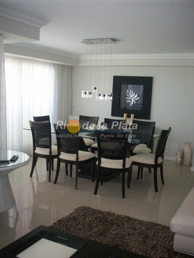 Apartamento en primera linea de la Brava.